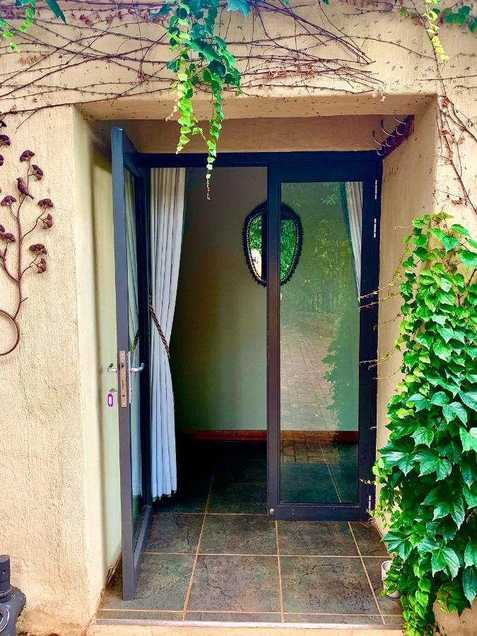 Mountain Rose Guesthouse Louis Trichardt Εξωτερικό φωτογραφία