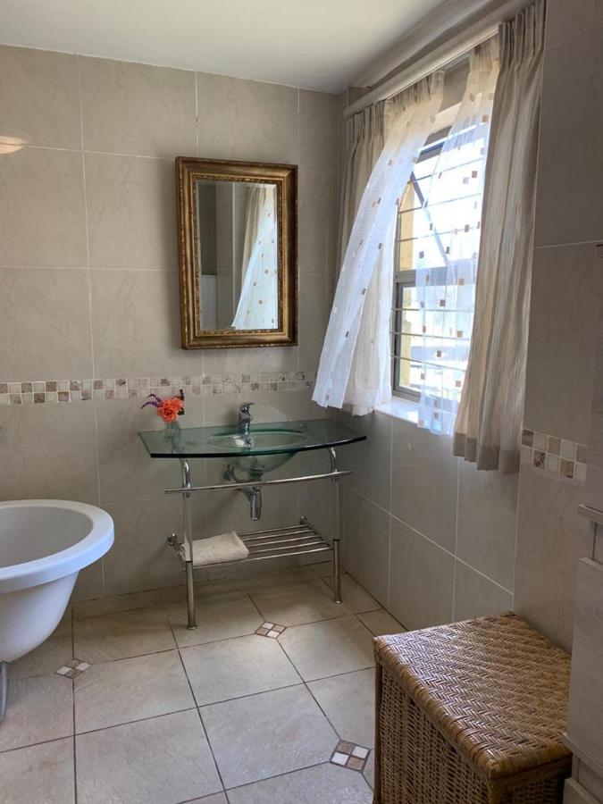 Mountain Rose Guesthouse Louis Trichardt Εξωτερικό φωτογραφία