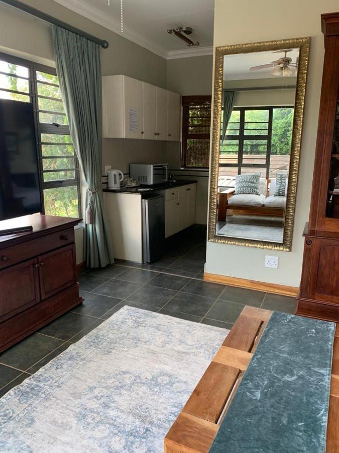 Mountain Rose Guesthouse Louis Trichardt Εξωτερικό φωτογραφία